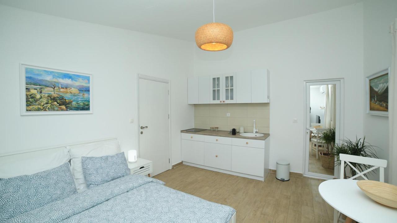 Plamenatz Studio Apartments Virpazar Eksteriør bilde