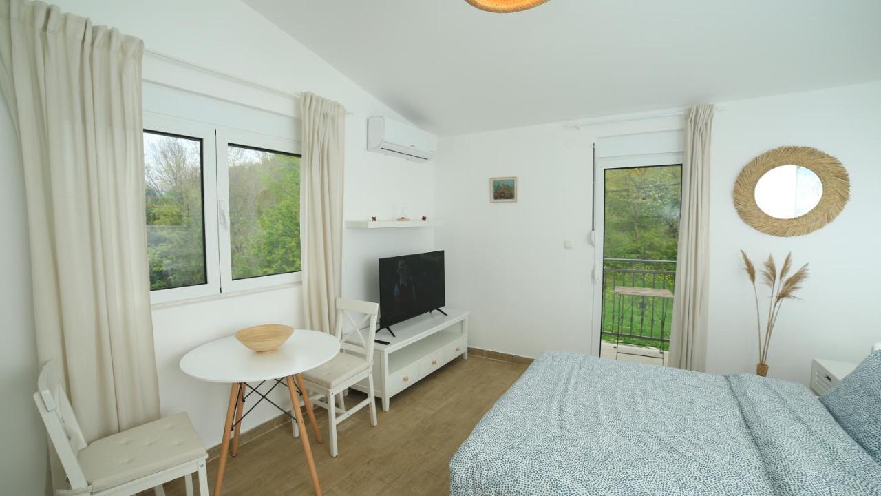 Plamenatz Studio Apartments Virpazar Eksteriør bilde
