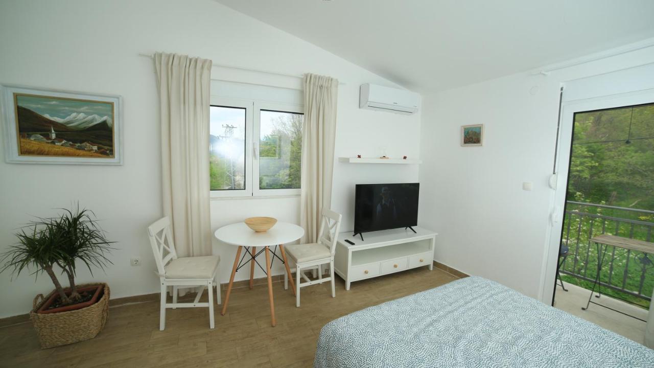 Plamenatz Studio Apartments Virpazar Eksteriør bilde