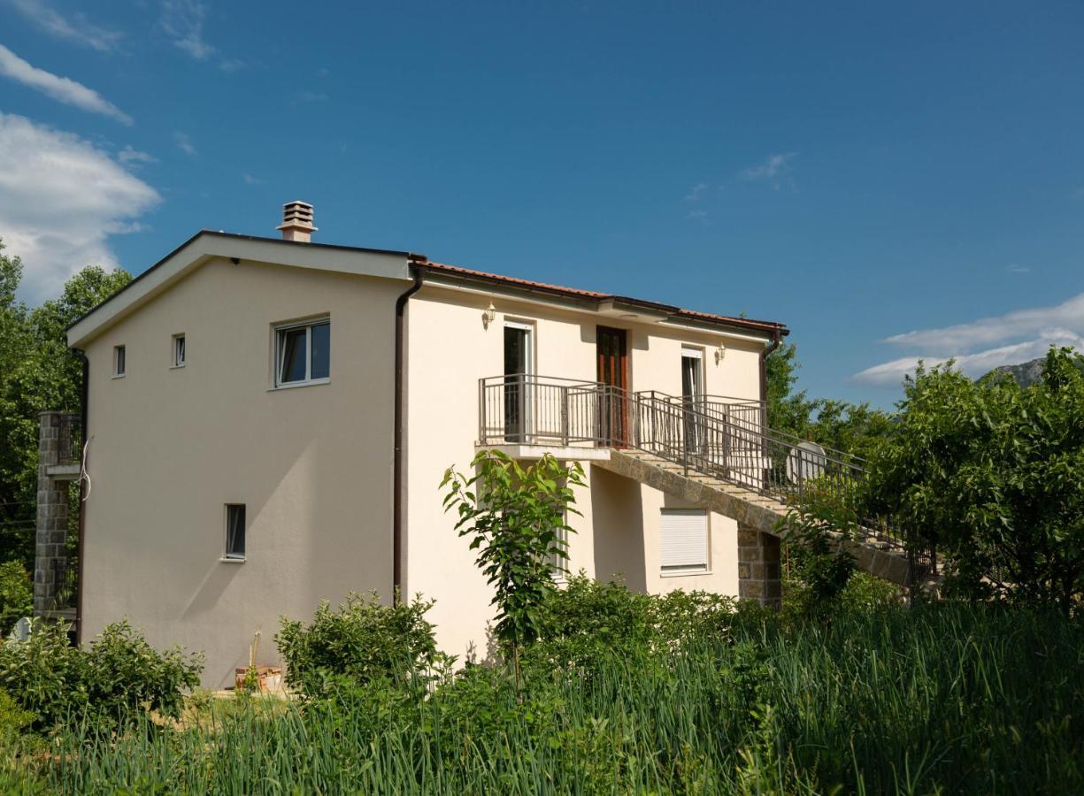 Plamenatz Studio Apartments Virpazar Eksteriør bilde